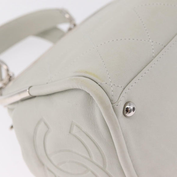 CHANEL Matelasse Hand Bag Lamb Skin Ivory Silver CC Auth 211116V
