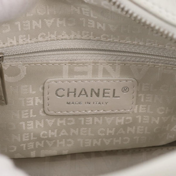 CHANEL Matelasse Hand Bag Lamb Skin Ivory Silver CC Auth 211116V