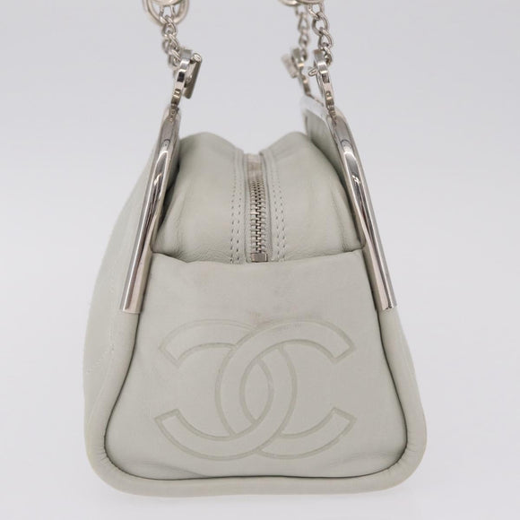CHANEL Matelasse Hand Bag Lamb Skin Ivory Silver CC Auth 211116V