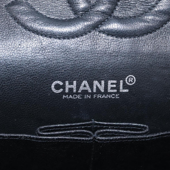 CHANEL Chain Matelasse25 Bag Patent Leather Black Silver CC Auth 211734V