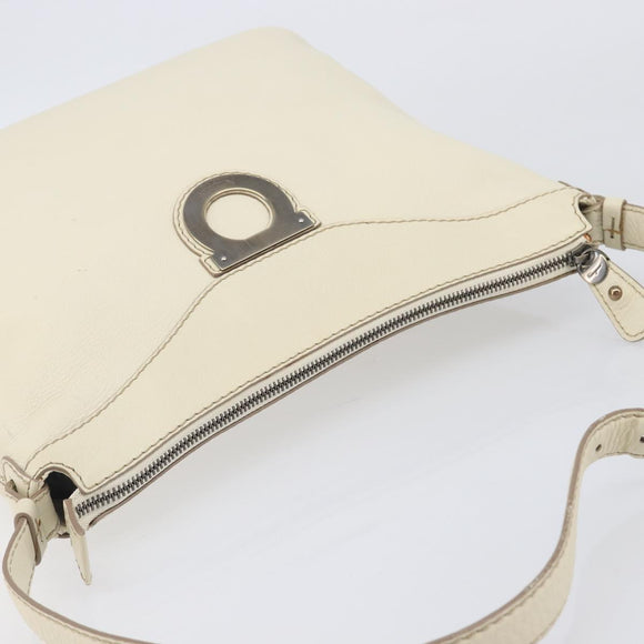 Salvatore Ferragamo Gancini Shoulder Bag Leather Ivory Silver Auth 211880A