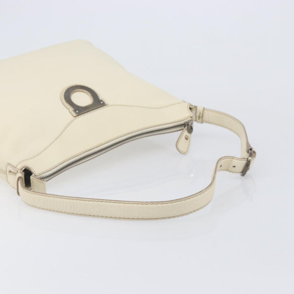 Salvatore Ferragamo Gancini Shoulder Bag Leather Ivory Silver Auth 211880A