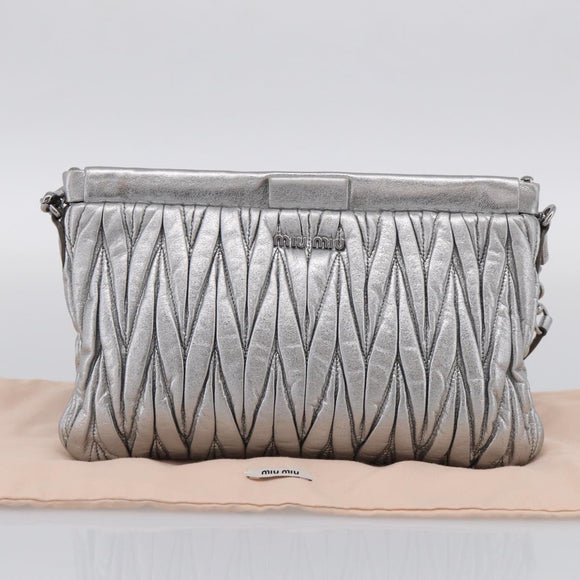 Miu Miu Matelasse Shoulder Bag Leather Silver Auth 212499V