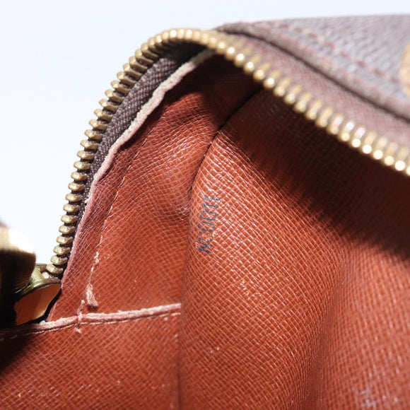 LOUIS VUITTON Monogram Blois Shoulder Bag M51221 LV Auth 212533