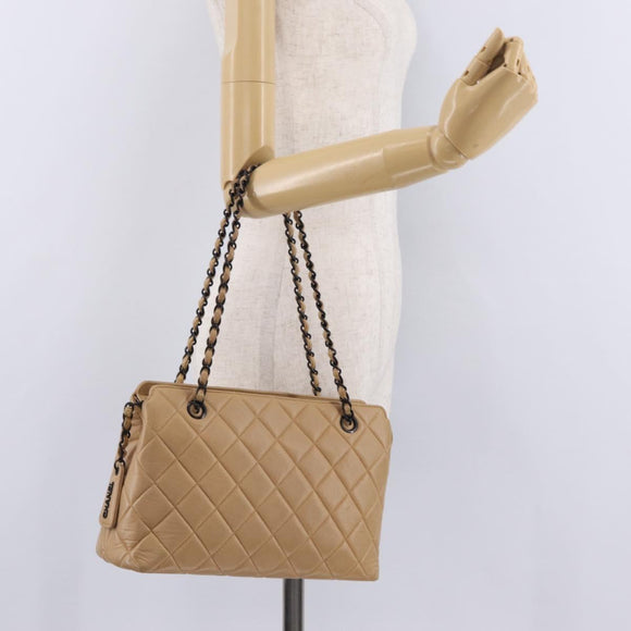 CHANEL Matelasse Chain Tote Bag Lamb Skin Beige CC Auth 213634V