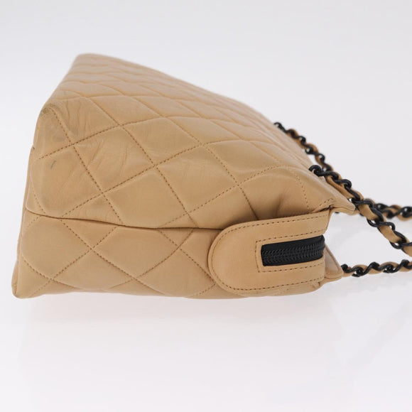 CHANEL Matelasse Chain Tote Bag Lamb Skin Beige CC Auth 213634V