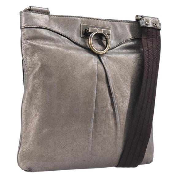 Salvatore Ferragamo Gancini Shoulder Bag Leather Gold Auth 213768A
