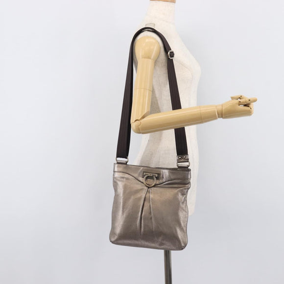 Salvatore Ferragamo Gancini Shoulder Bag Leather Gold Auth 213768A
