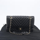 CHANEL Chevron V Stitch Chain Bag Lamb Skin Black Gold CC Auth 213946SAM-30