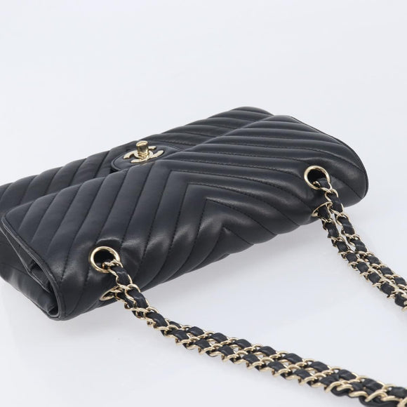 CHANEL Chevron V Stitch Chain Bag Lamb Skin Black Gold CC Auth 213946SAM