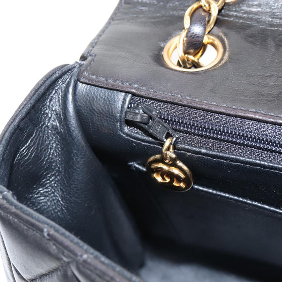 CHANEL Matelasse Chain Shoulder Bag Lamb Skin Black Gold CC Auth 214100SAM