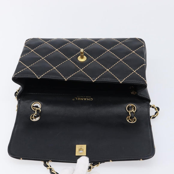 CHANEL Wild Stitch Matelasse Chain Shoulder Bag Leather Black CC Auth 214507SAV