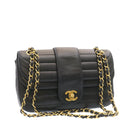CHANEL Lamb Skin Double Flap Chain Shoulder Bag Black CC Auth 26207AV-1