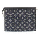 LOUIS VUITTON Monogram Savanna Pochette Voyage ClutchBag Navy M66639 Auth 29183A-2