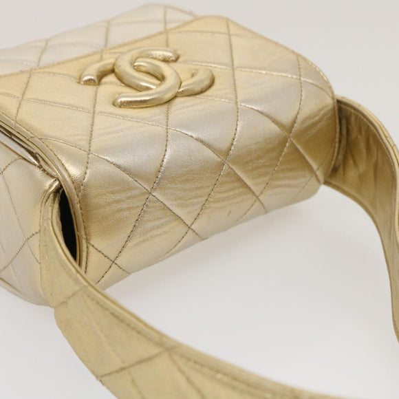 CHANEL Matelasse Shoulder Bag Lamb Skin Gold CC Auth 29567AV
