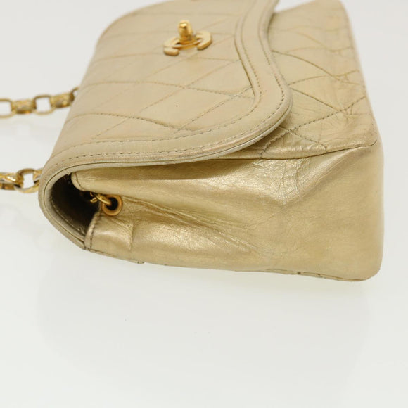 CHANEL Matelasse Turn Lock Chain Shoulder Bag Lamb Skin Gold CC Auth 31382V