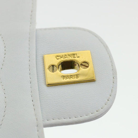 CHANEL Matelasse Pair Shoulder Bag Lamb Skin White CC Auth 32416SAM