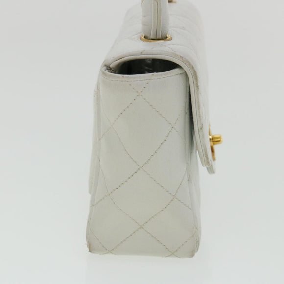CHANEL Matelasse Pair Shoulder Bag Lamb Skin White CC Auth 32416SAM