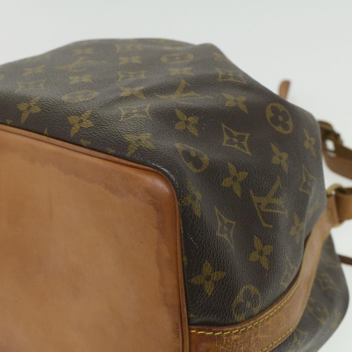 LOUIS VUITTON Monogram Petit Noe Shoulder Bag M42226 LV Auth 35800