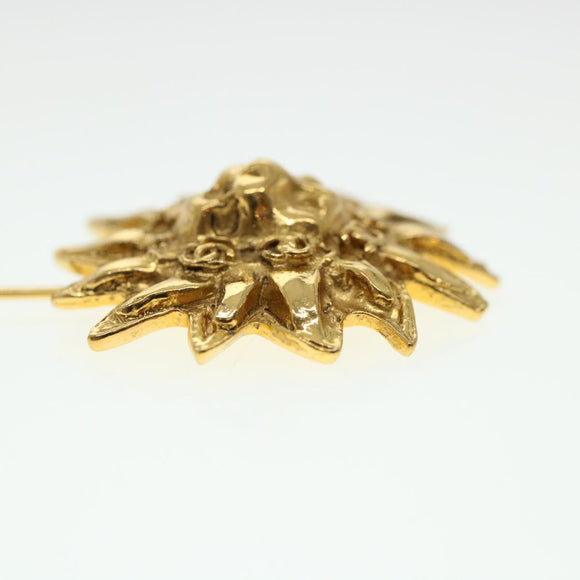 CHANEL Brooch metal Gold CC Auth 38119