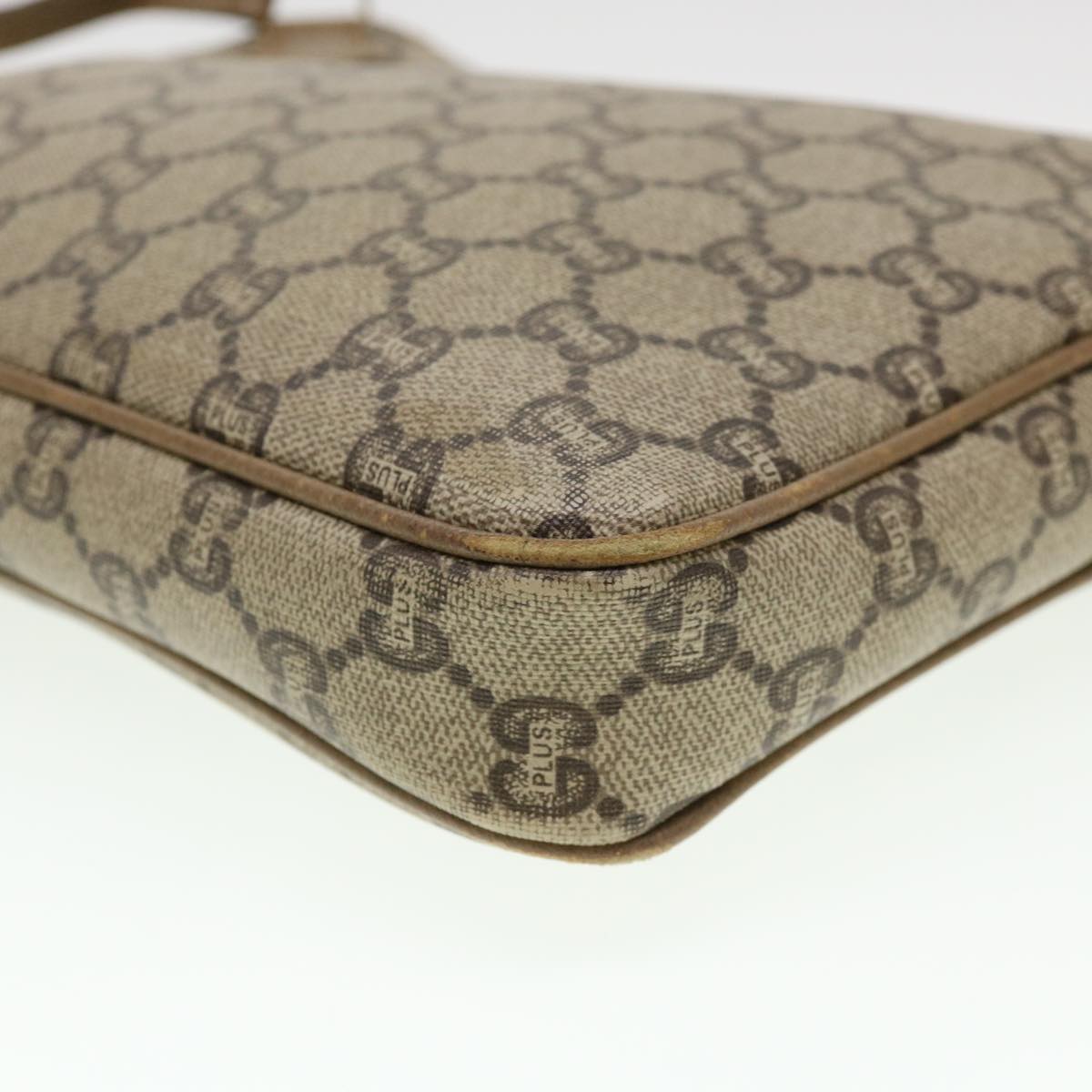 GUCCI GG Plus Canvas Clutch Bag PVC Leather Beige Auth 39703