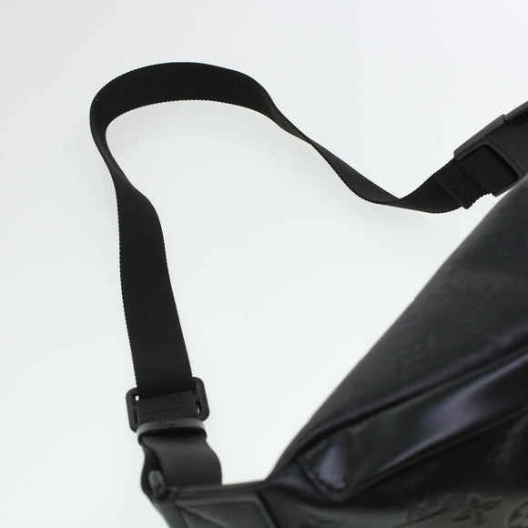 LOUIS VUITTON Monogram Shadow Discovery Bum Bag PM Body Bag M46036 Auth 43553SAM