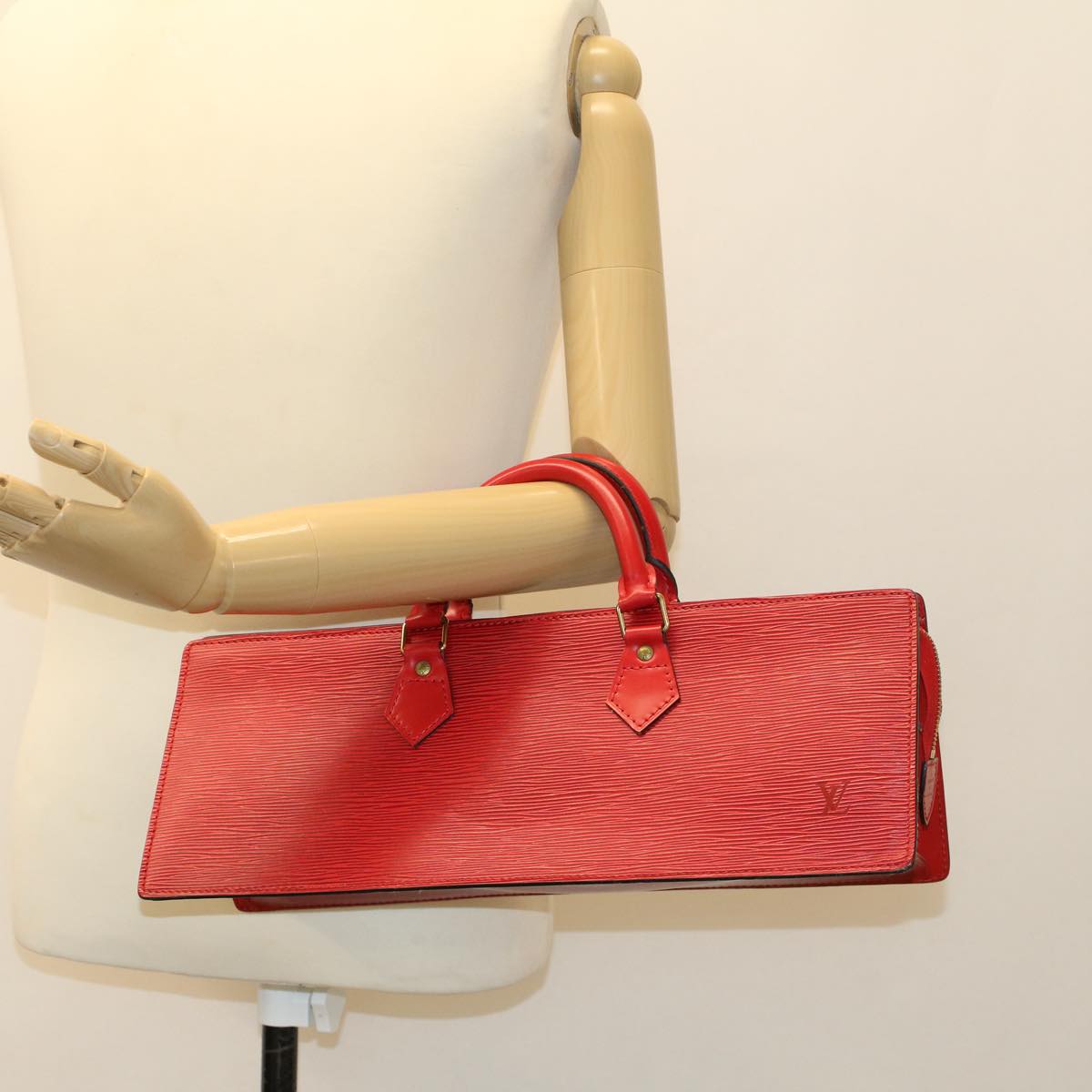 LOUIS VUITTON Epi Sac Triangle Hand Bag Red M52097 LV Auth 44414