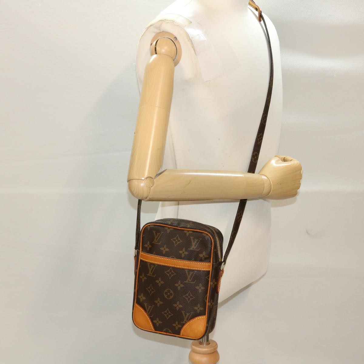 LOUIS VUITTON Monogram Danube Shoulder Bag M45266 LV Auth 45504