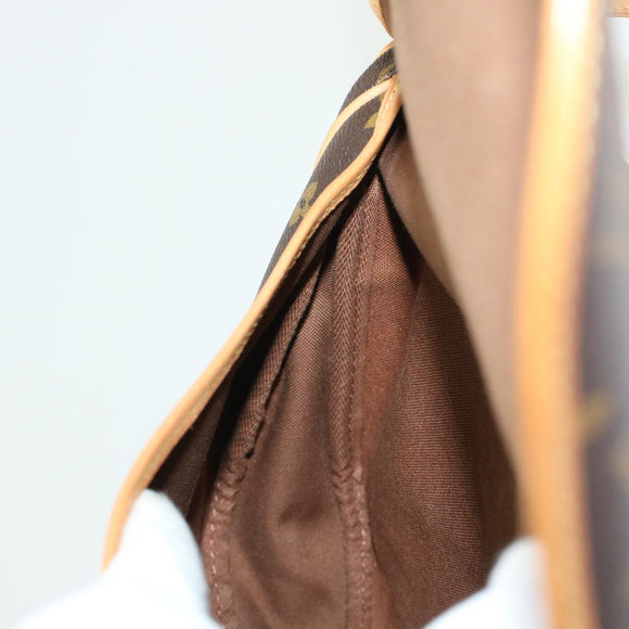 LOUIS VUITTON Monogram Saumur 30 Shoulder Bag M42256 LV Auth 45666AV