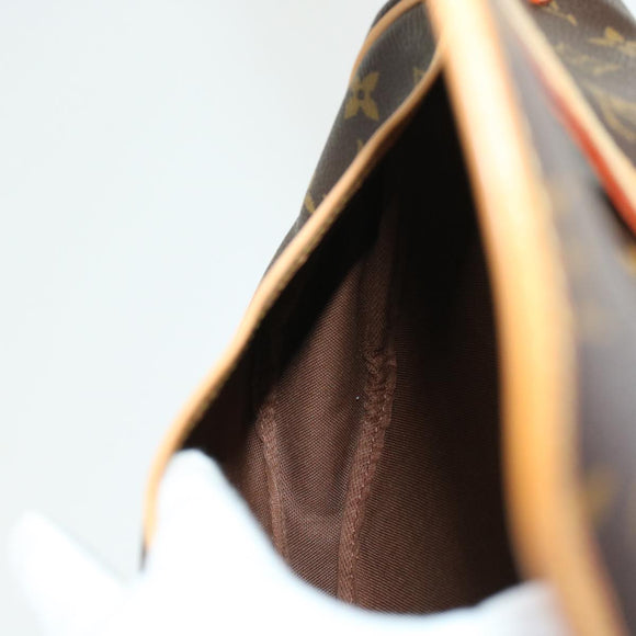 LOUIS VUITTON Monogram Saumur 30 Shoulder Bag M42256 LV Auth 45666AV