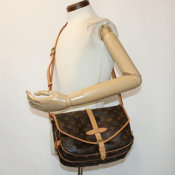 LOUIS VUITTON Monogram Saumur 30 Shoulder Bag M42256 LV Auth 45666AV