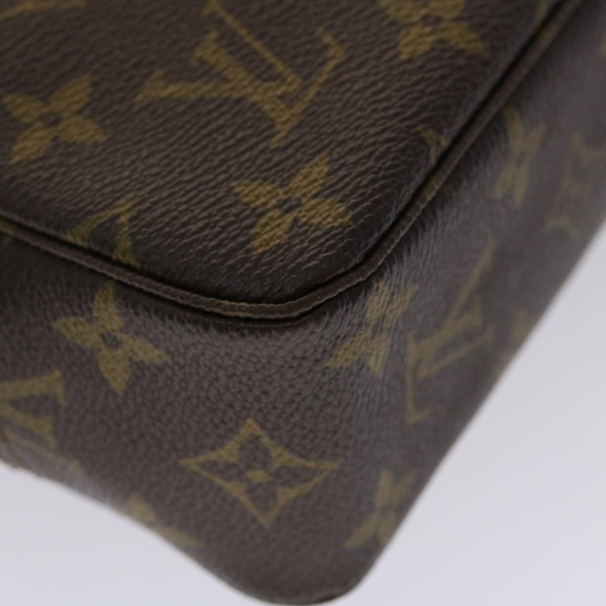 LOUIS VUITTON Monogram Trousse Toilette 23 Clutch Bag M47524 LV Auth 47139