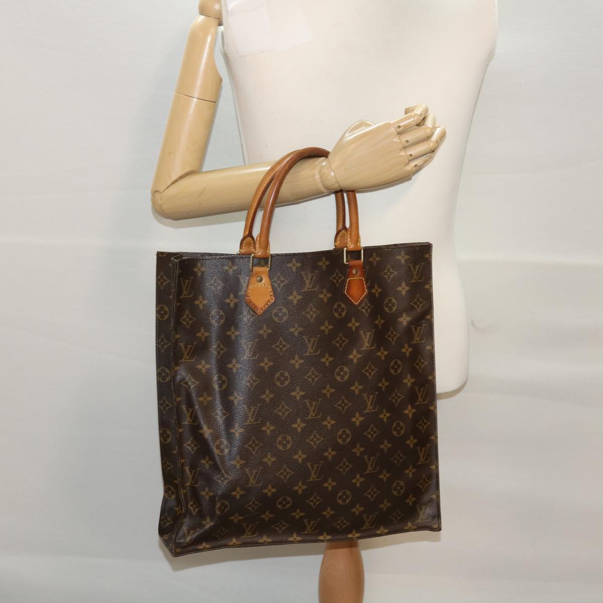 LOUIS VUITTON Monogram Sac Plat Hand Bag M51140 LV Auth 47280