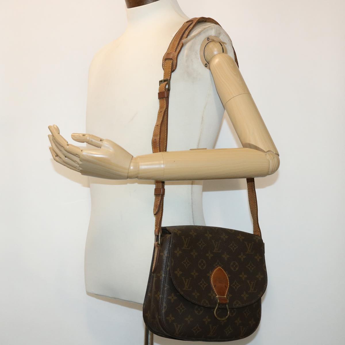 LOUIS VUITTON Monogram Saint Cloud GM Shoulder Bag M51242 LV Auth 47445