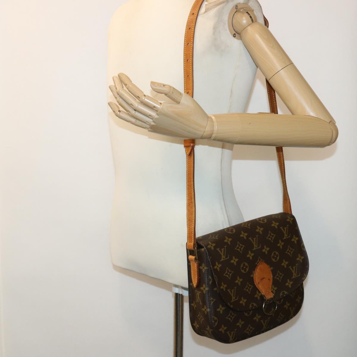 LOUIS VUITTON Monogram Saint Cloud GM Shoulder Bag M51242 LV Auth 47448