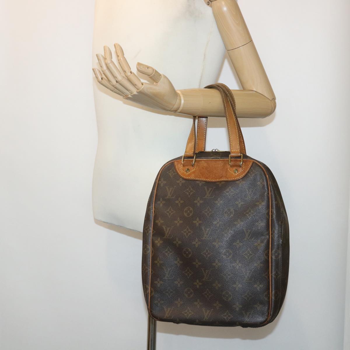 LOUIS VUITTON Monogram Excursion Hand Bag M41450 LV Auth 47466