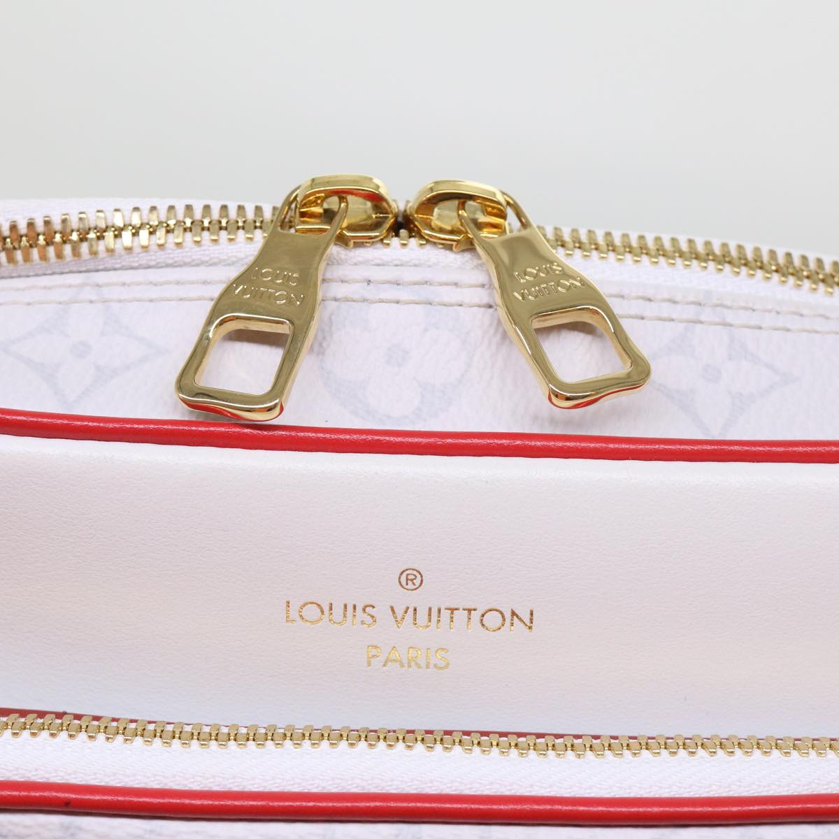 LOUIS VUITTON Monogram Nile PM Shoulder Bag NBA White M45583 LV Auth 47492A