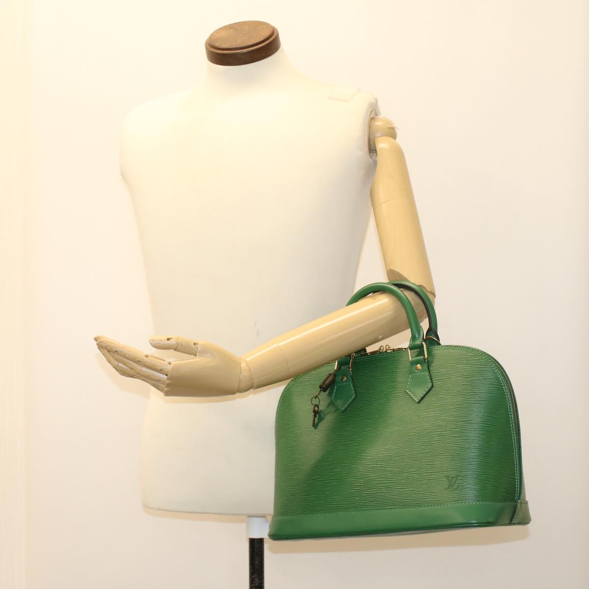 LOUIS VUITTON Epi Alma Hand Bag Borneo Green M52144 LV Auth 47554