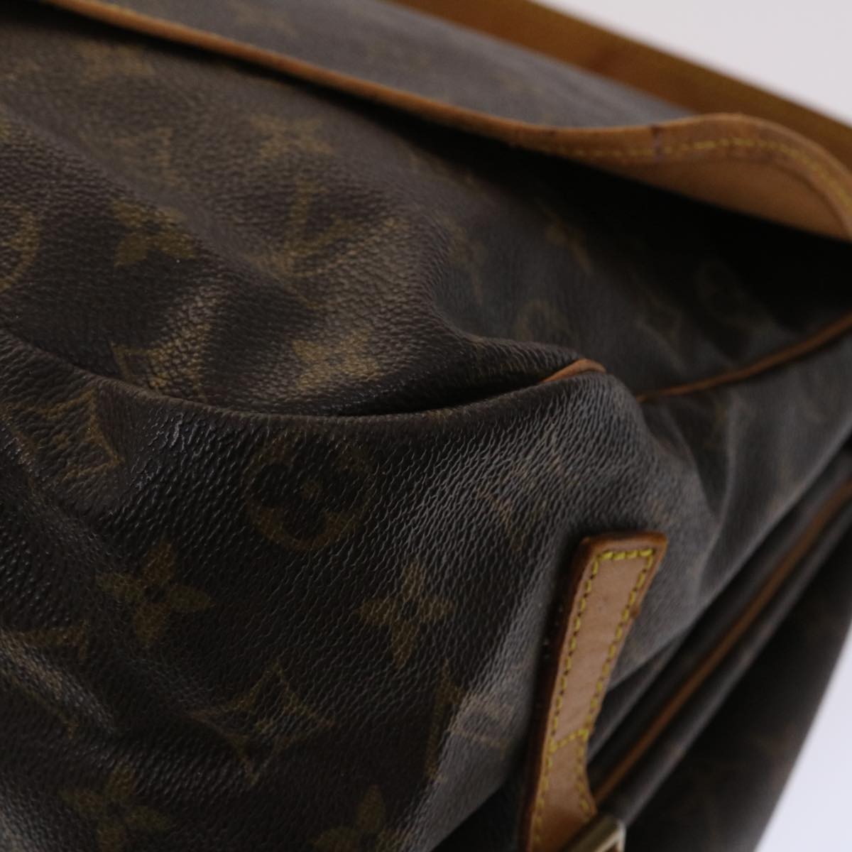 LOUIS VUITTON Monogram Saumur 35 Shoulder Bag M42254 LV Auth 47713