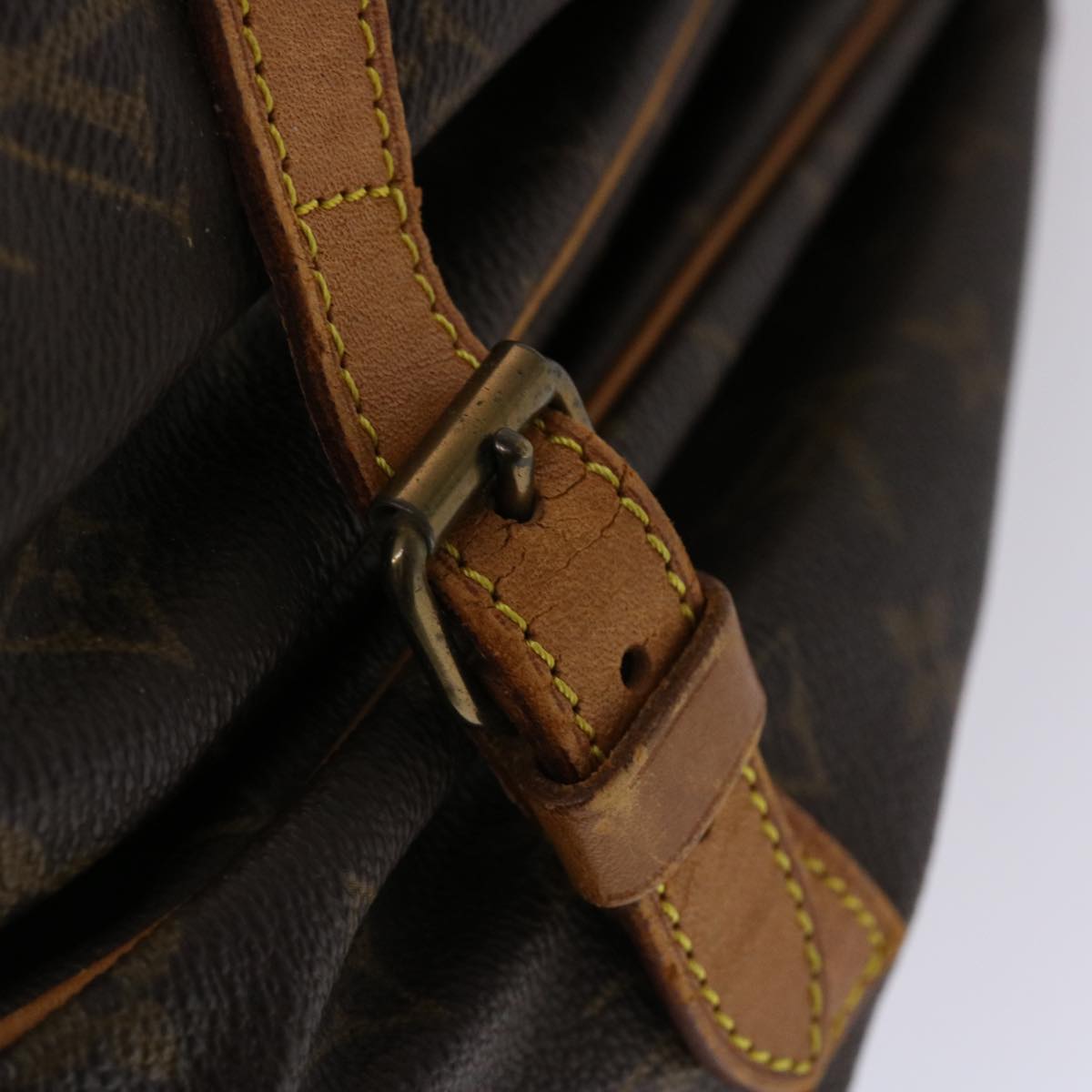 LOUIS VUITTON Monogram Saumur 35 Shoulder Bag M42254 LV Auth 47713