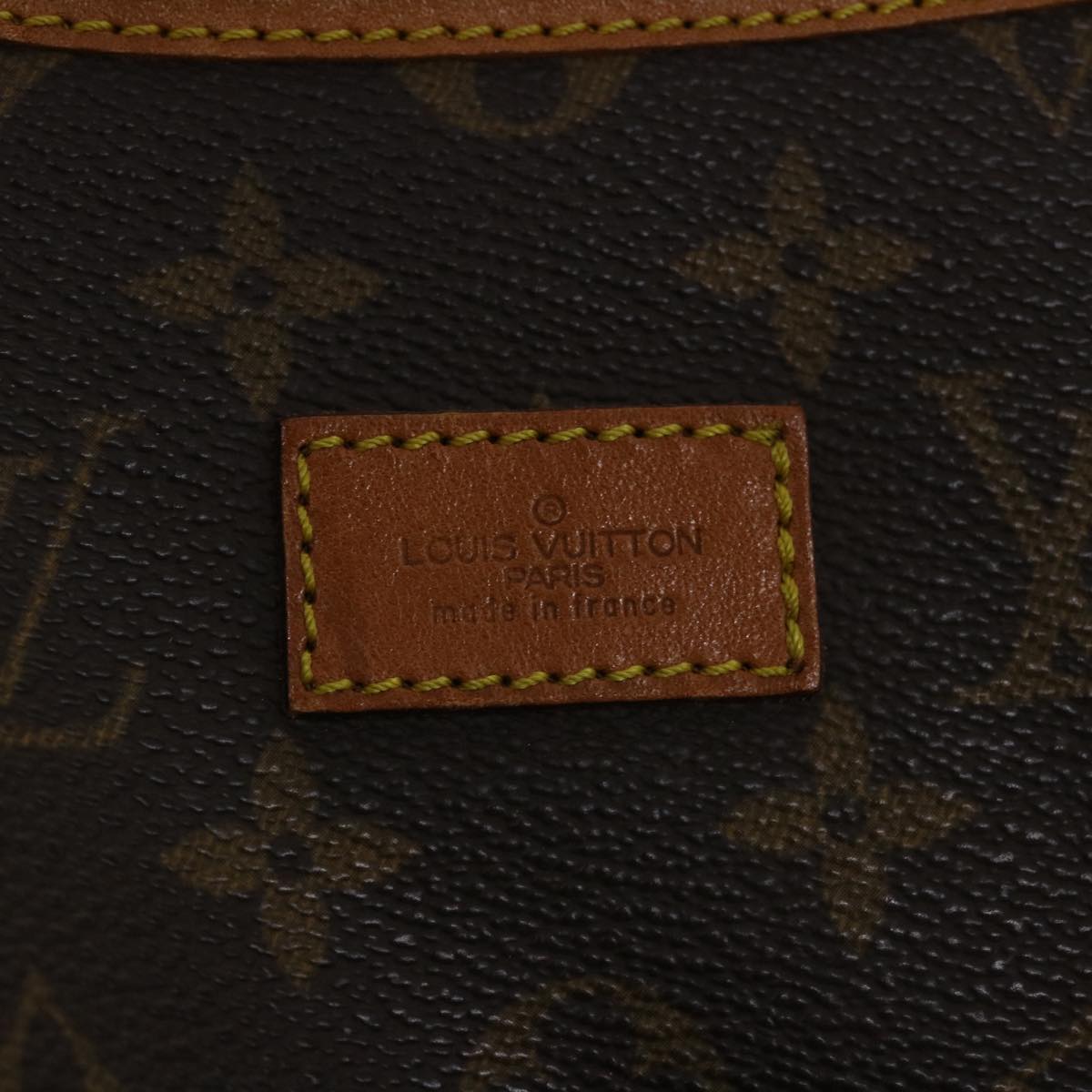 LOUIS VUITTON Monogram Saumur 35 Shoulder Bag M42254 LV Auth 47713