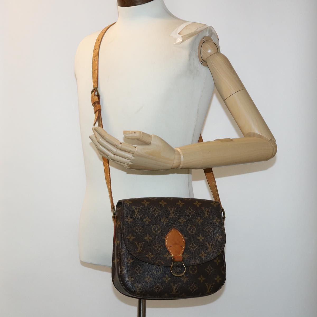 LOUIS VUITTON Monogram Saint Cloud GM Shoulder Bag M51242 LV Auth 47895