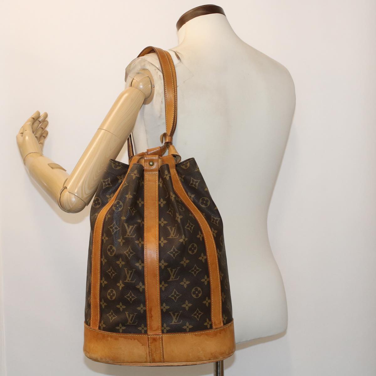 LOUIS VUITTON Monogram Randonnee PM Shoulder Bag M42243 LV Auth 47900