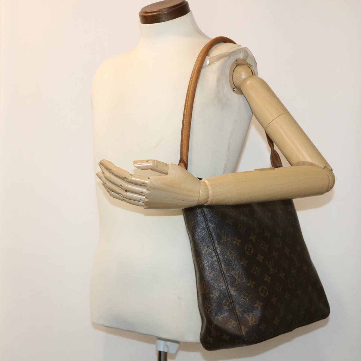 LOUIS VUITTON Monogram Looping GM Shoulder Bag M51145 LV Auth 48300