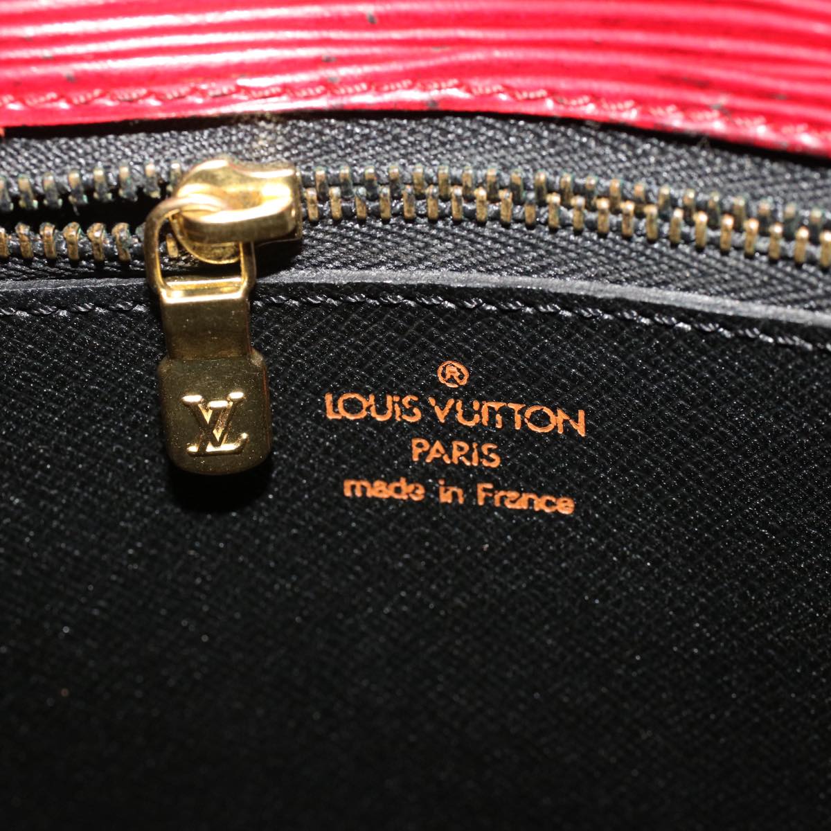 LOUIS VUITTON Epi Saint Cloud GM Shoulder Bag Red M52197 LV Auth 48372