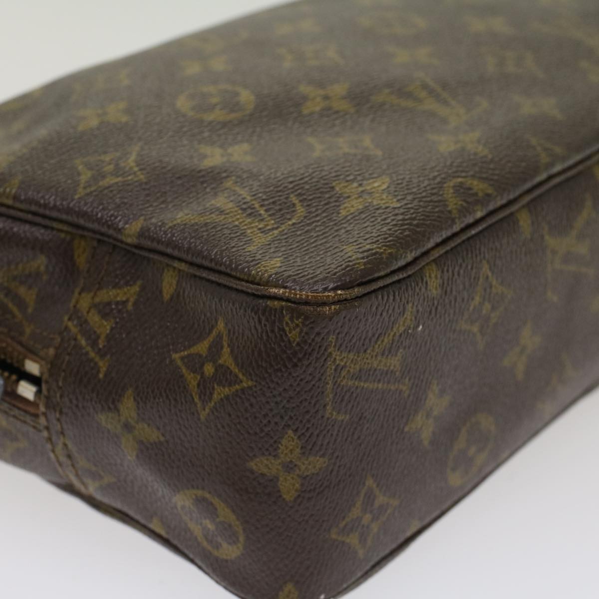 LOUIS VUITTON Monogram Trousse Toilette 28 Clutch Bag M47522 LV Auth 48395