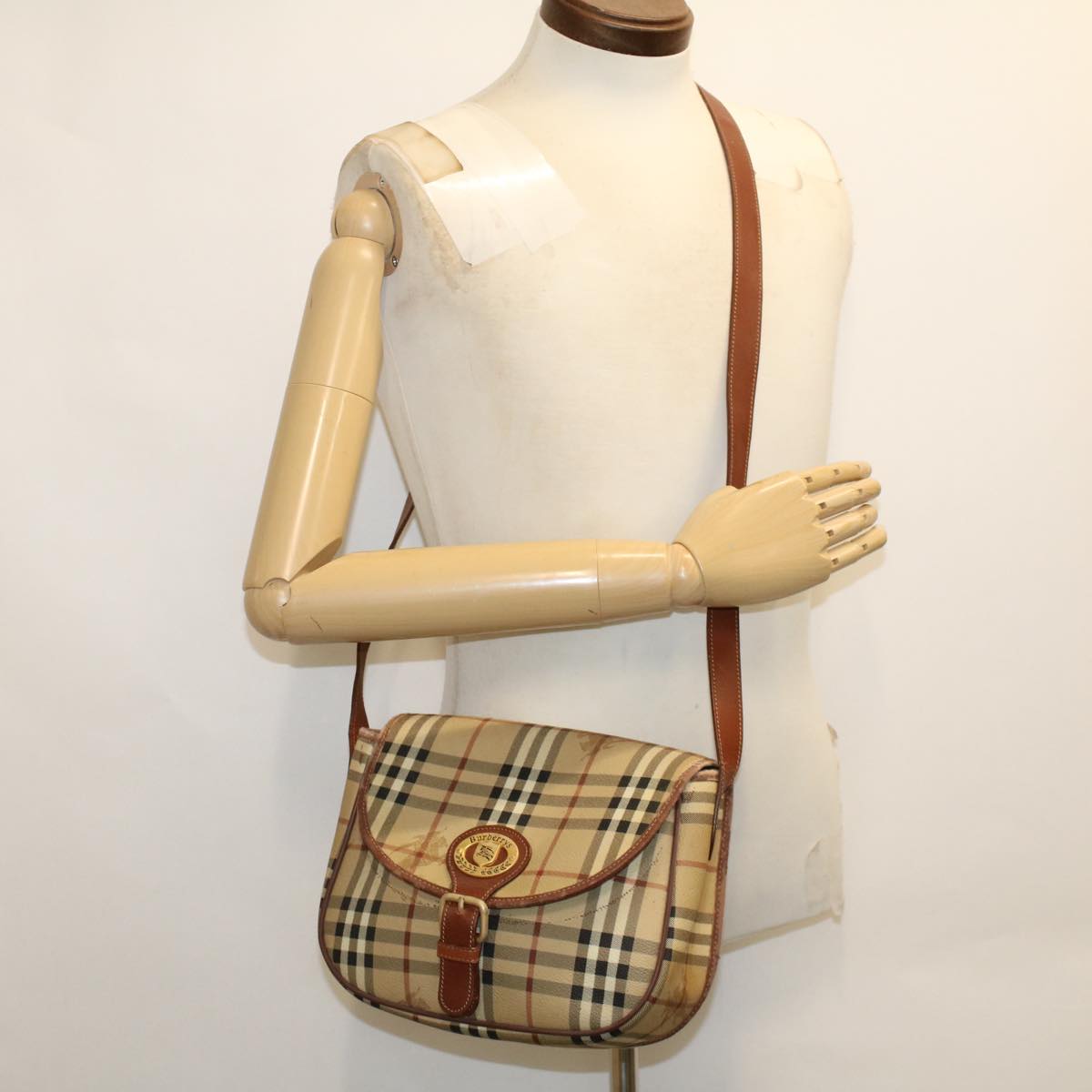 Burberrys Nova Check Shoulder Bag PVC Leather Beige Brown Auth 48461