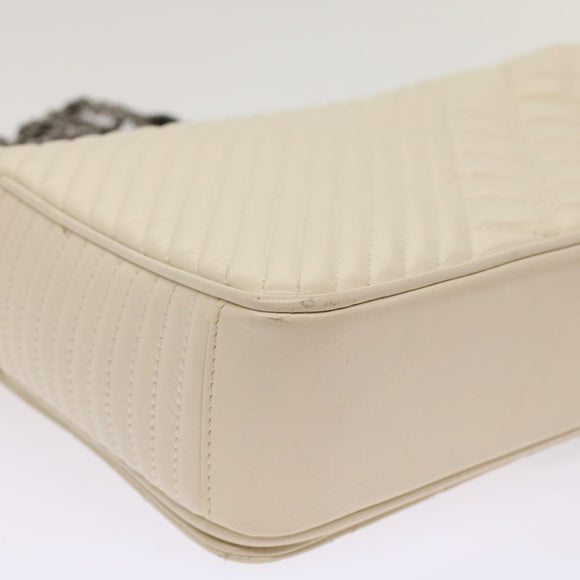 CHANEL Chevron x Matelasse Chain Shoulder Bag Lamb Skin White CC Auth 48469AV