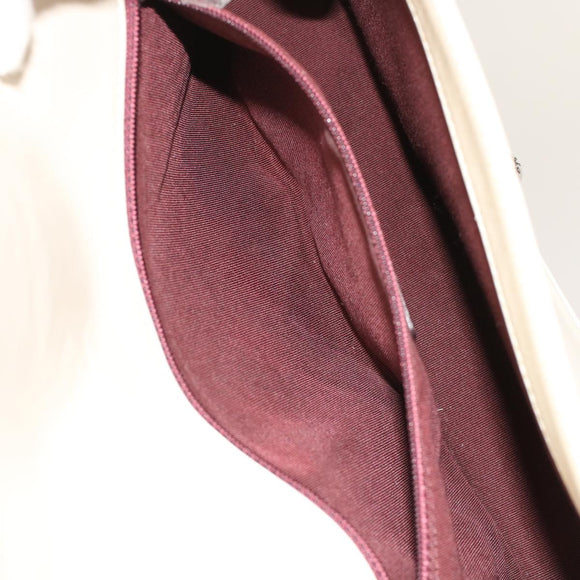 CHANEL Chevron x Matelasse Chain Shoulder Bag Lamb Skin White CC Auth 48469AV