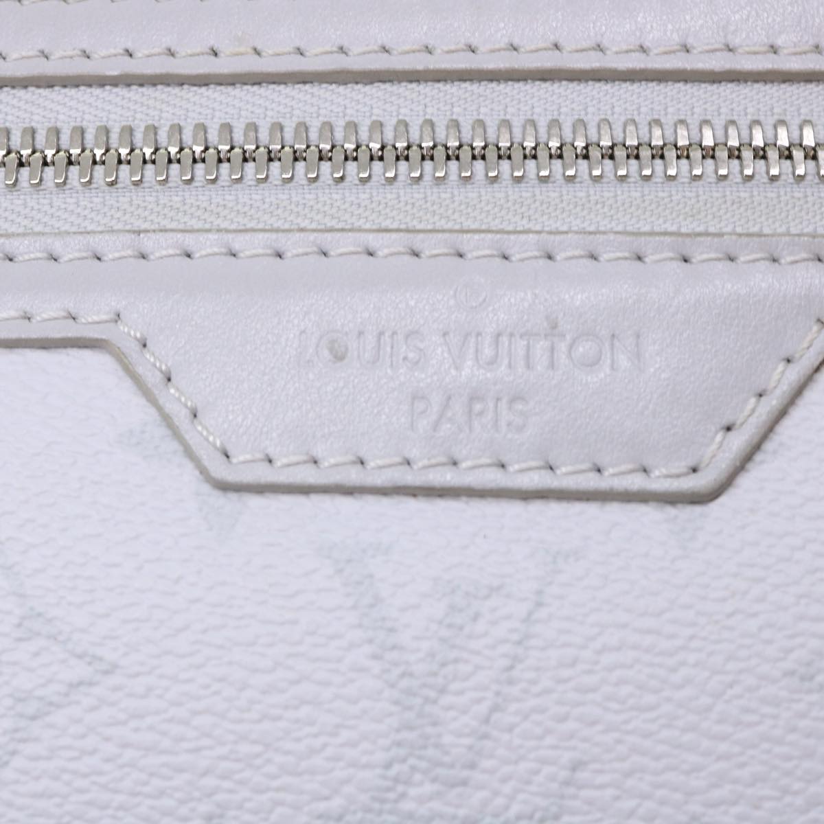 LOUIS VUITTON Monogram White Flat Mensenger Shoulder Bag Bron M44640 Auth 48487A